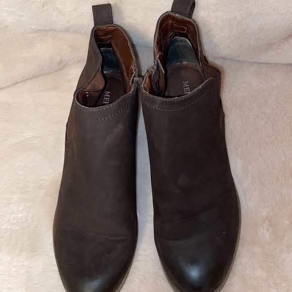 Brown Swede booties - Picture 2 of 5